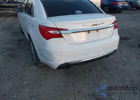 2012 Chrysler 200 Limited z USA, uszkodzony, nr VIN 1C3CCBCG4CN184931